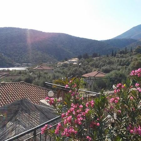 דירות מיקרוס גיאלוס Porto Poros מראה חיצוני תמונה