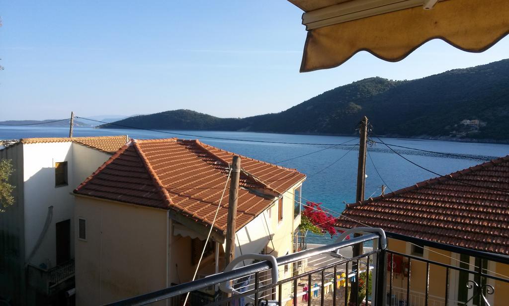 דירות מיקרוס גיאלוס Porto Poros מראה חיצוני תמונה