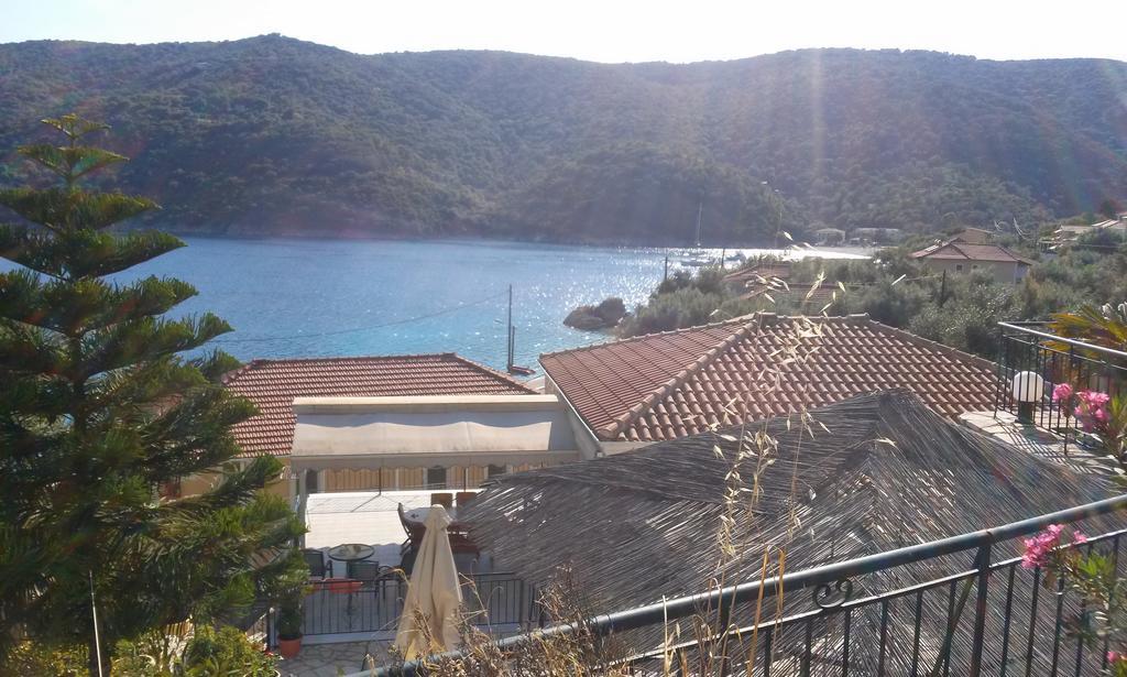 דירות מיקרוס גיאלוס Porto Poros מראה חיצוני תמונה
