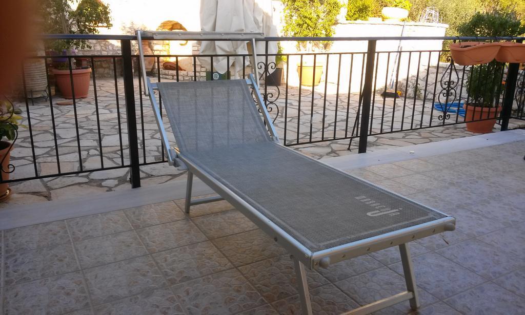דירות מיקרוס גיאלוס Porto Poros מראה חיצוני תמונה
