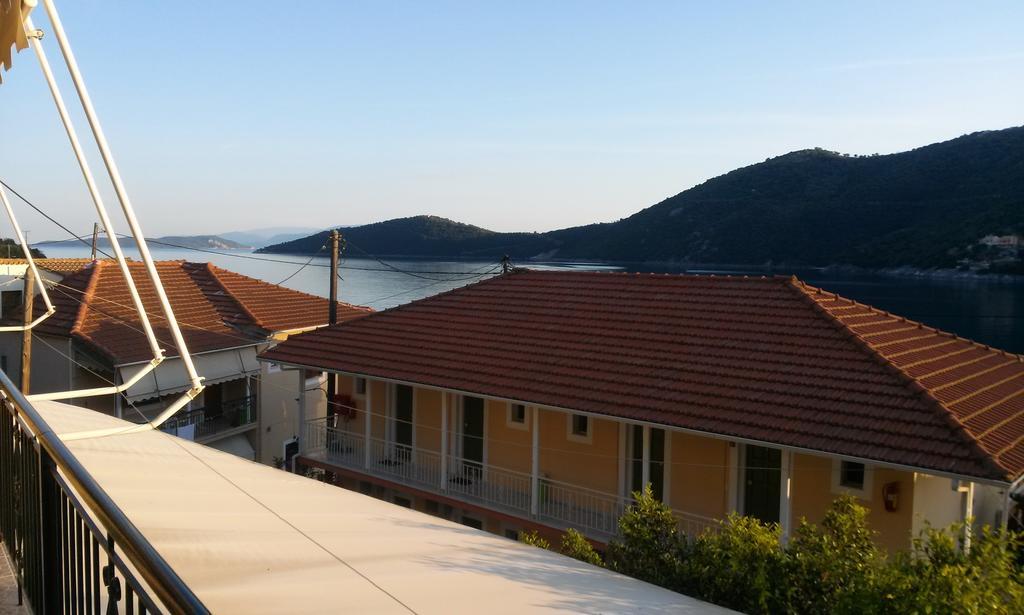דירות מיקרוס גיאלוס Porto Poros מראה חיצוני תמונה