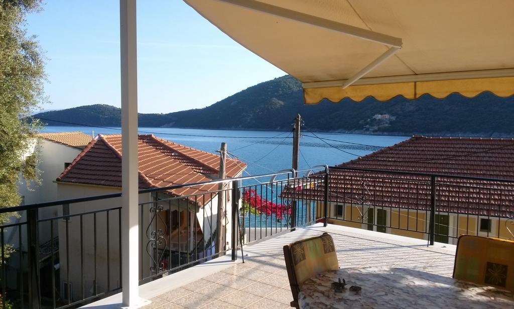 דירות מיקרוס גיאלוס Porto Poros מראה חיצוני תמונה