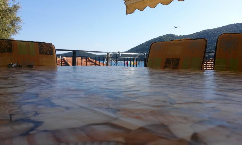 דירות מיקרוס גיאלוס Porto Poros מראה חיצוני תמונה